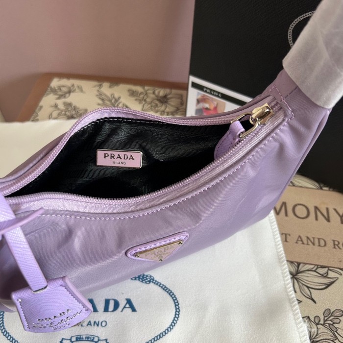 Nylon bag ,budget ,size 20cm,no box,  B35-191-196