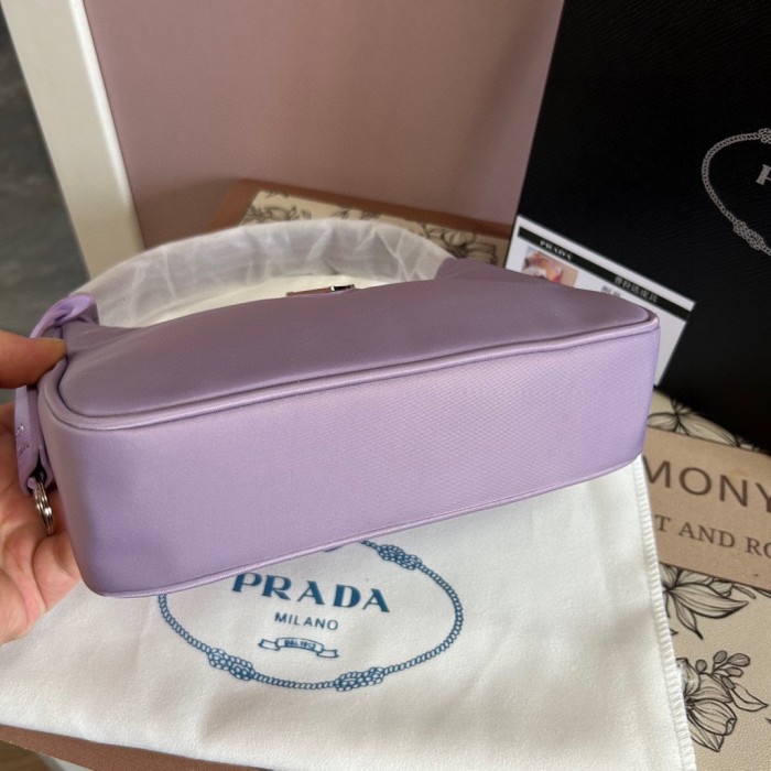 Nylon bag ,budget ,size 20cm,no box,  B35-191-196