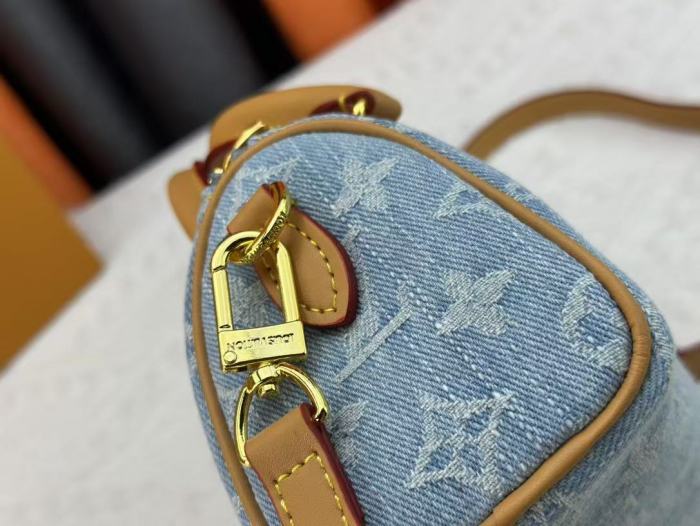 Split leather bag ,4A , size 16cm,no box,  B68-50