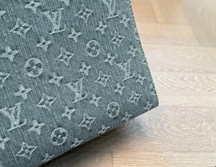 Canvas split leather bag,3A ,size 35x30cm,no box,  B75-170