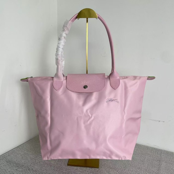 Nylon bag，budget,size 23x14x22cm or 28x15.5x26.5cm or 31x19x30cm, B28-123-151