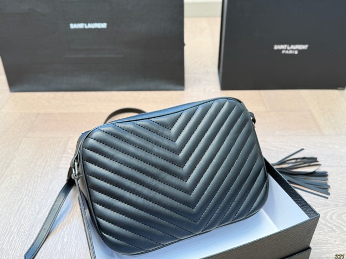 Split leather bag ,3A , size 24x16cm,no box,  B68-92-97