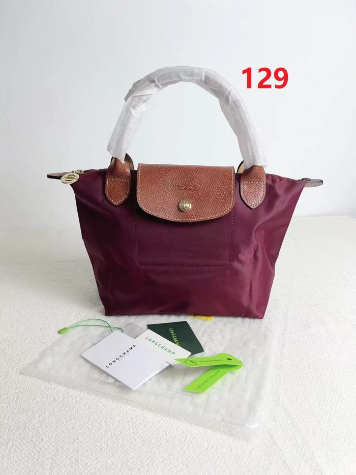 Nylon bag，budget,size 23x14x22cm or 28x15.5x26.5cm or 31x19x30cm, B28-123-151