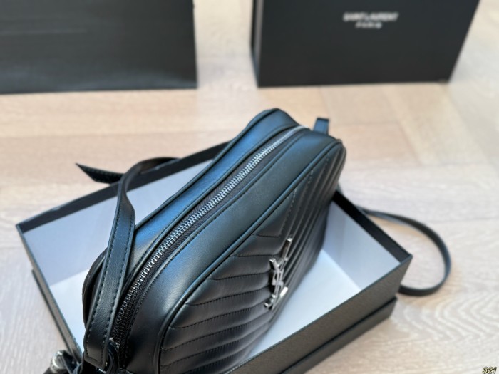 Split leather bag ,3A , size 24x16cm,no box,  B68-92-97