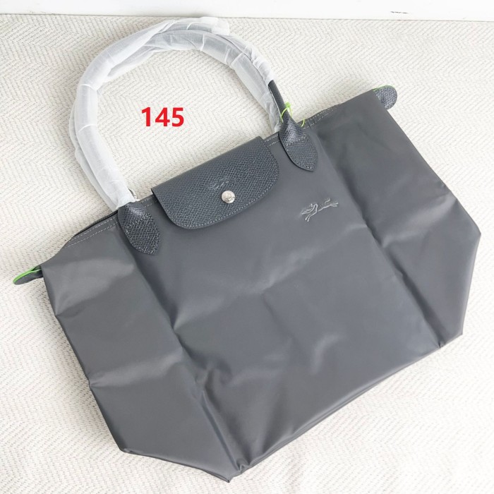 Nylon bag，budget,size 23x14x22cm or 28x15.5x26.5cm or 31x19x30cm, B28-123-151