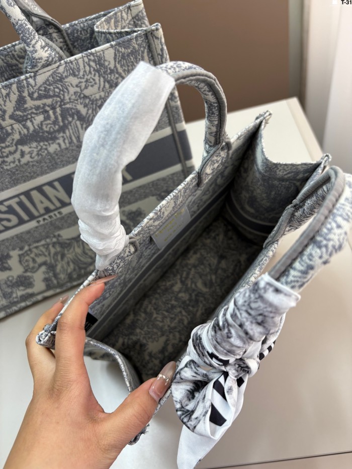 Canvas bag ,3A , size 26cm37cm/41cm,no box,  B68-100
