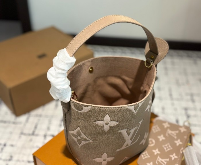 Split leather bag ,3A , size 19x18x12cm,no box,  B68-86-88