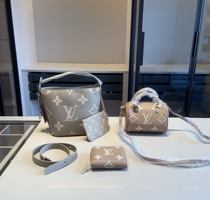 Split leather bag a set,3A ,no box,  B75-218