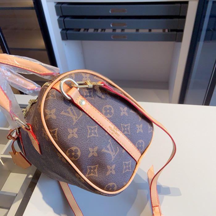 Split leather bag a set,3A ,no box,  B75-217