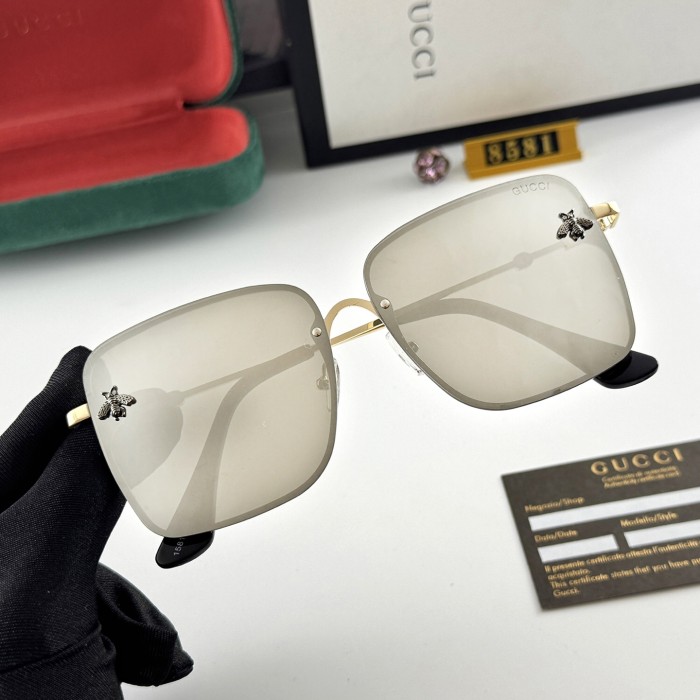 Blue light blocking sunglasses with the box and case ,G25-1308-1313