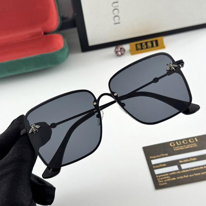 Blue light blocking sunglasses with the box and case ,G25-1308-1313