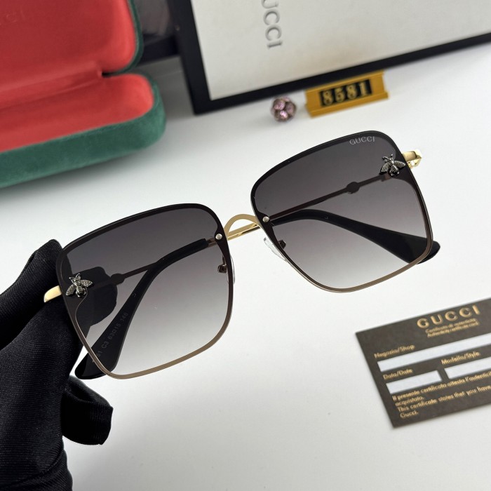 Blue light blocking sunglasses with the box and case ,G25-1308-1313