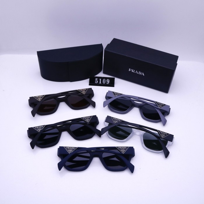 Blue light blocking sunglasses with the box and case ,G25-1358-1362