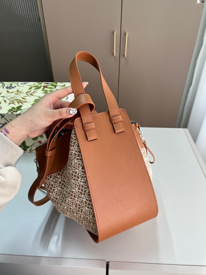 Split leather bag ,4A , size 28x17cm,no box,  B80-16-20