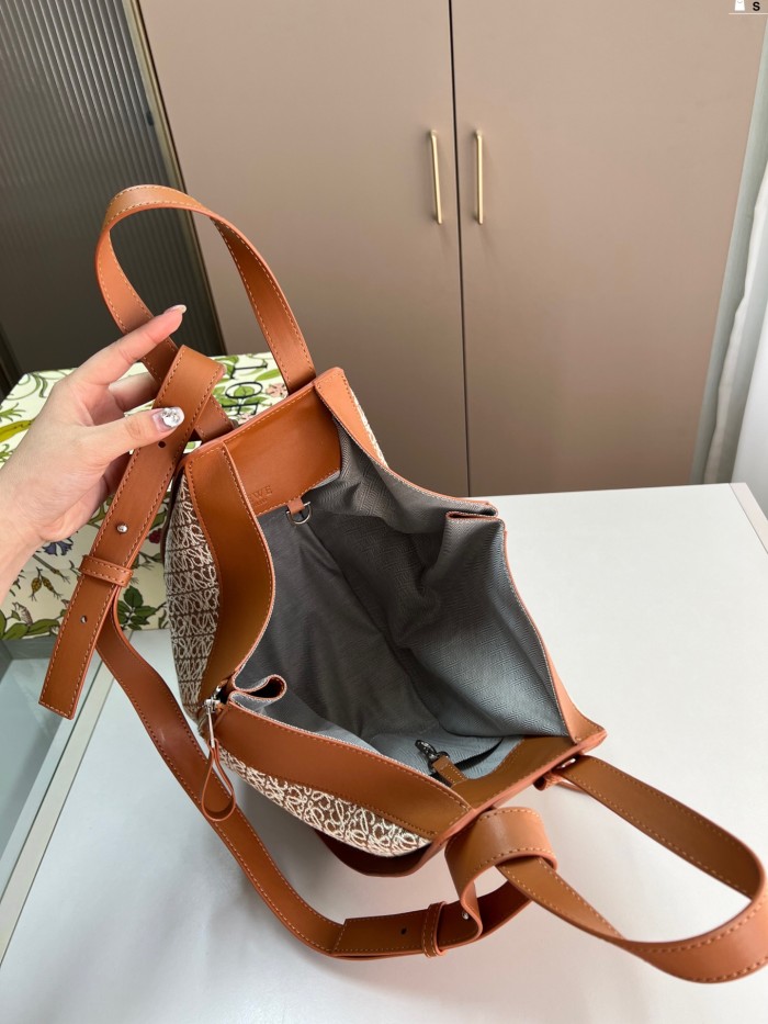 Split leather bag ,4A , size 28x17cm,no box,  B80-16-20