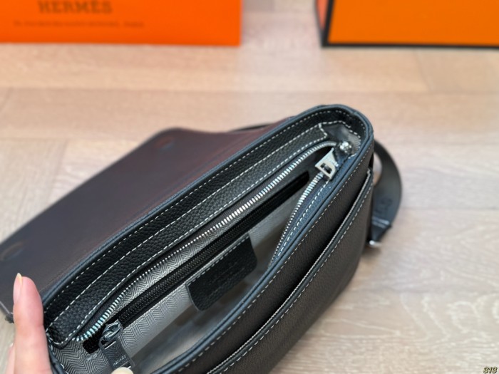 Split leather bag ,4A , size 24x17cm,no box,  B88-167