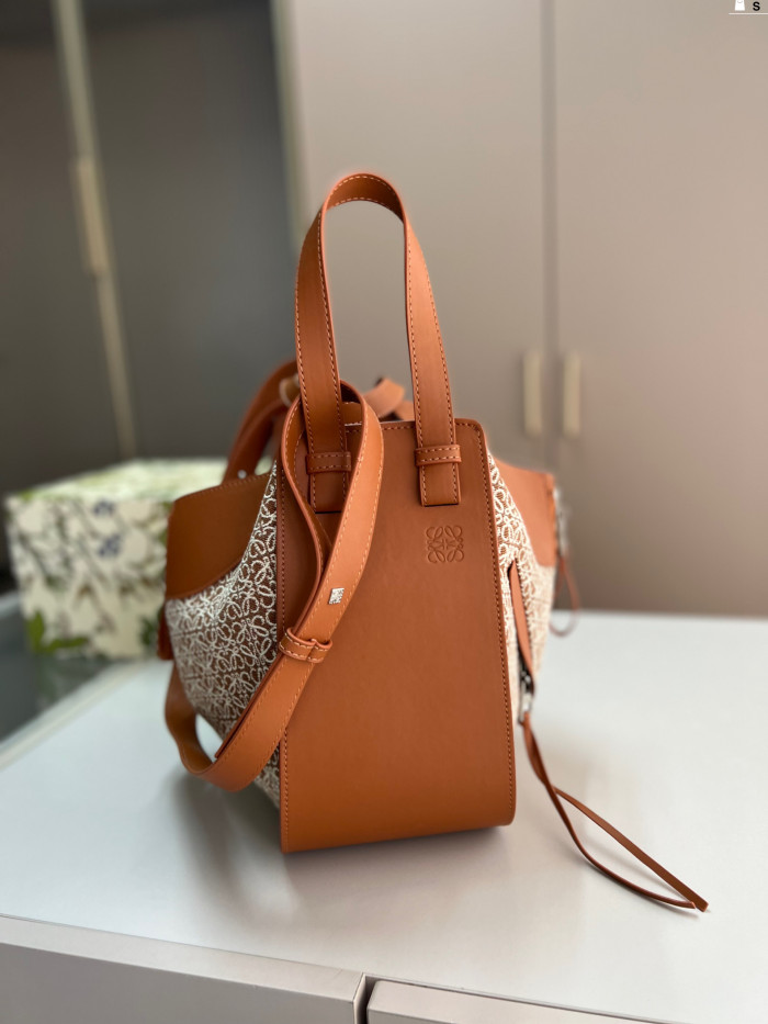 Split leather bag ,4A , size 28x17cm,no box,  B80-16-20