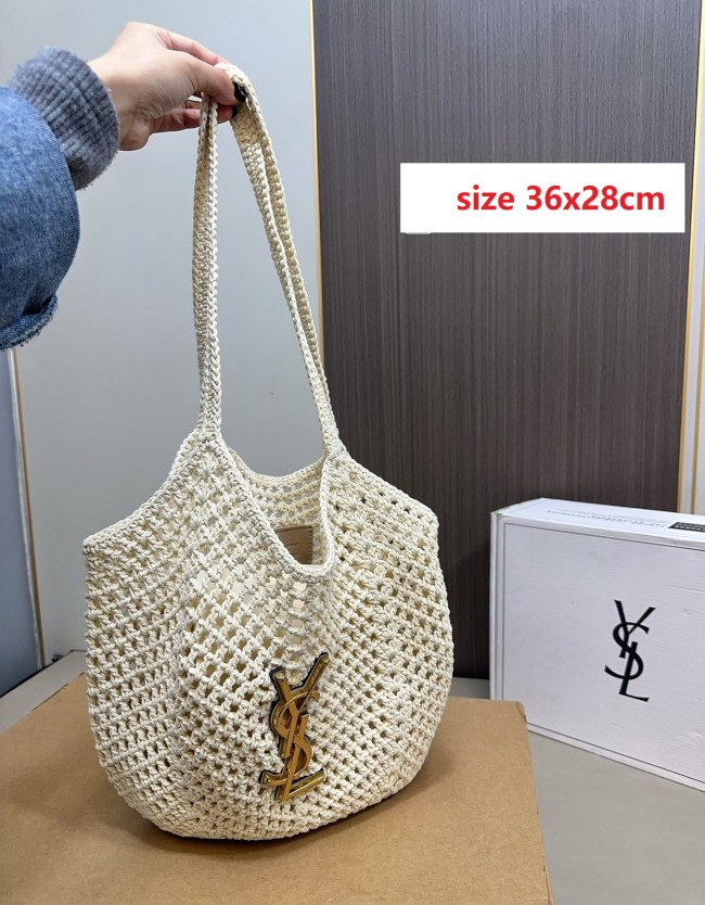 Woven raffia bag ,4A ,size 36x28cm, no box, B68-106