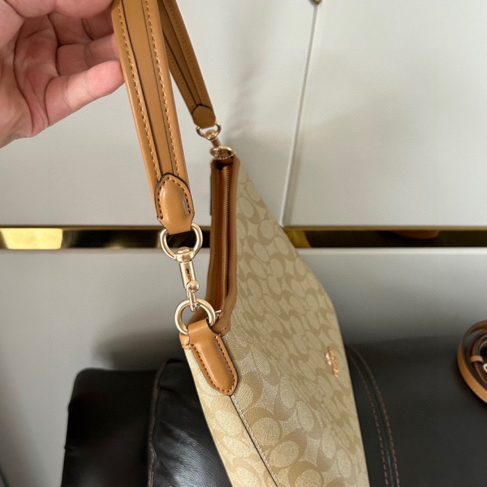 Split leather bag ,3A , size 28x18cm,no box,  B68-102