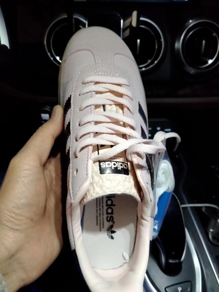 Women sneaker shoes, with box, size 35.5-42, SS60-459-673