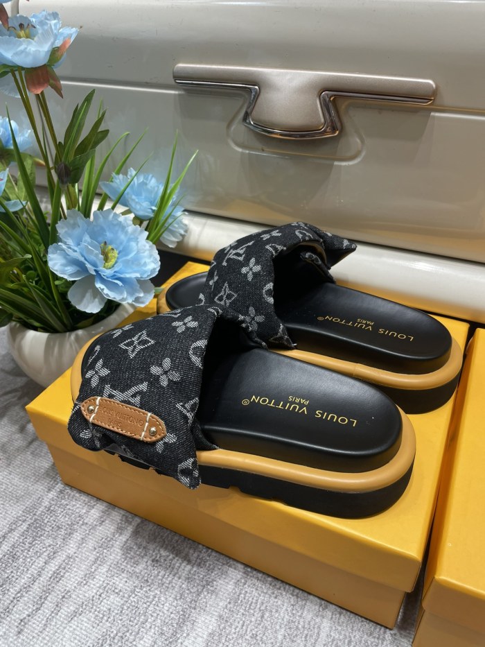Women  flat slippers shoes,,size 35-42, SS60-246