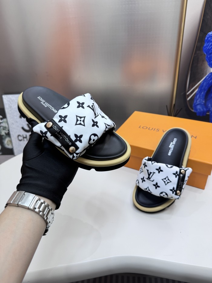 Women  flat slippers shoes,,size 35-40, SS60-352-357