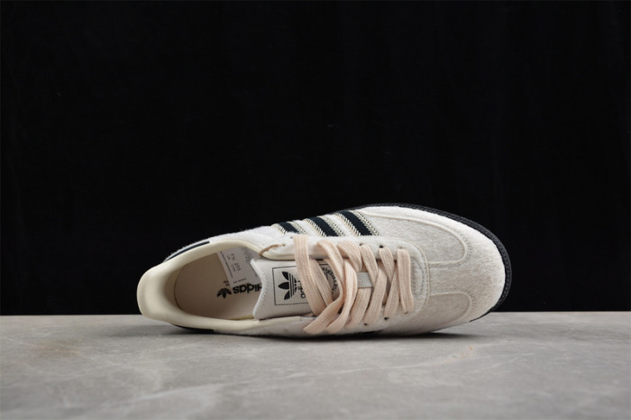 Women runner sneaker shoes,  with box,size 36-42，SS60-3018
