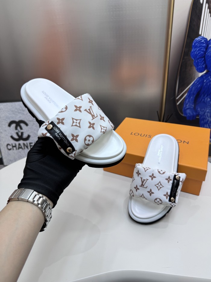 Women  flat slippers shoes,,size 35-40, SS60-352-357