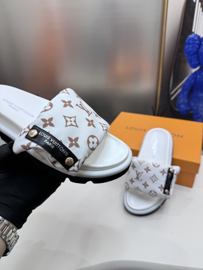 Women  flat slippers shoes,,size 35-40, SS60-352-357