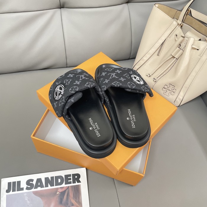 Women  flat slippers shoes,,size 35-42, SS60-186