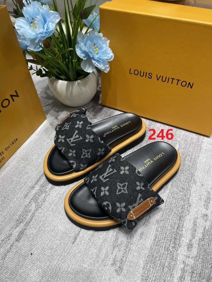 Women  flat slippers shoes,,size 35-42, SS60-246