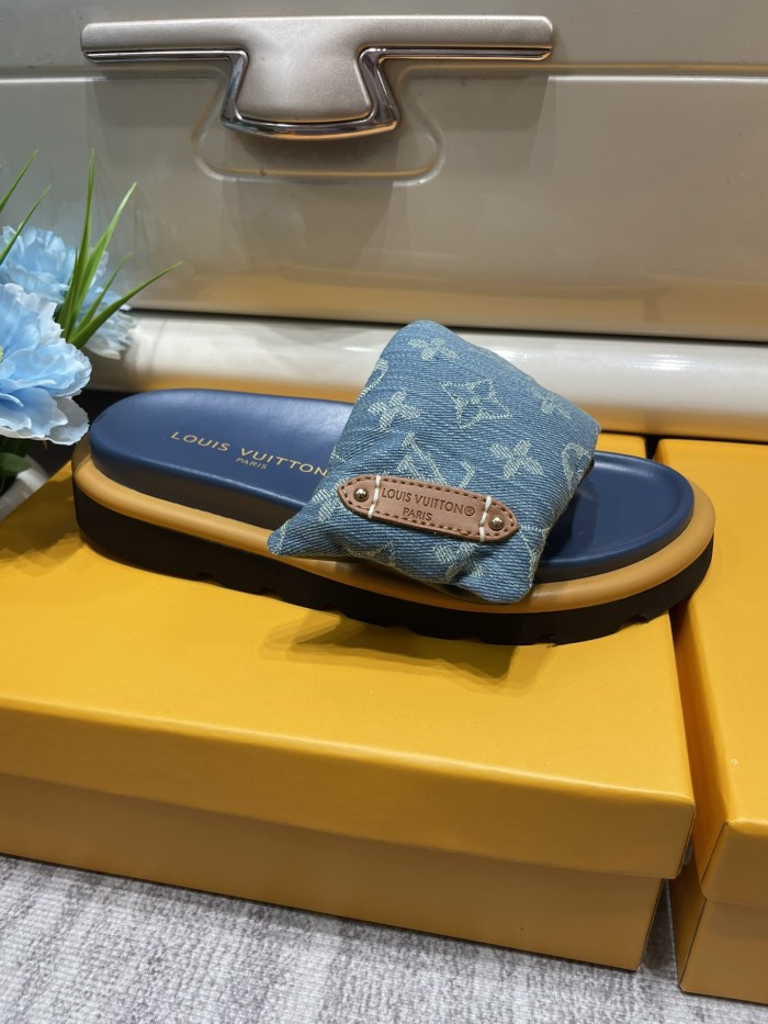 Women  flat slippers shoes,,size 35-42, SS60-247