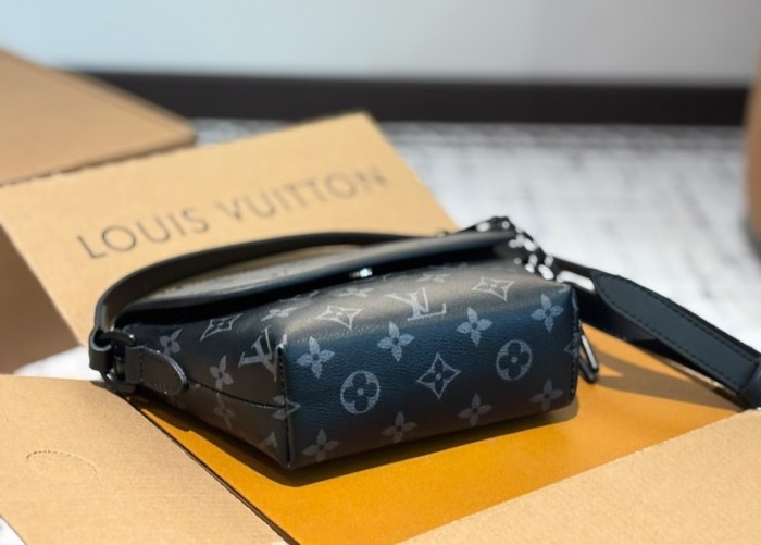 Split leather bag ,3A ,size 15x14cm, no box,  B68-112-113