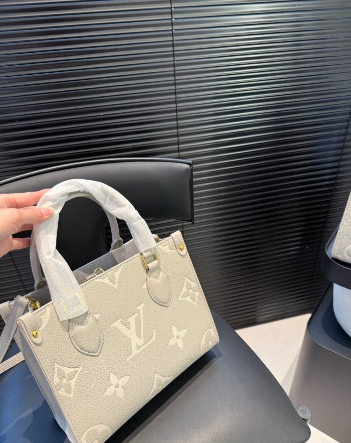 Split leather bag ,3A , no box,  B68-116-117
