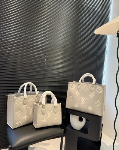 Split leather bag ,3A , no box,  B68-116-117