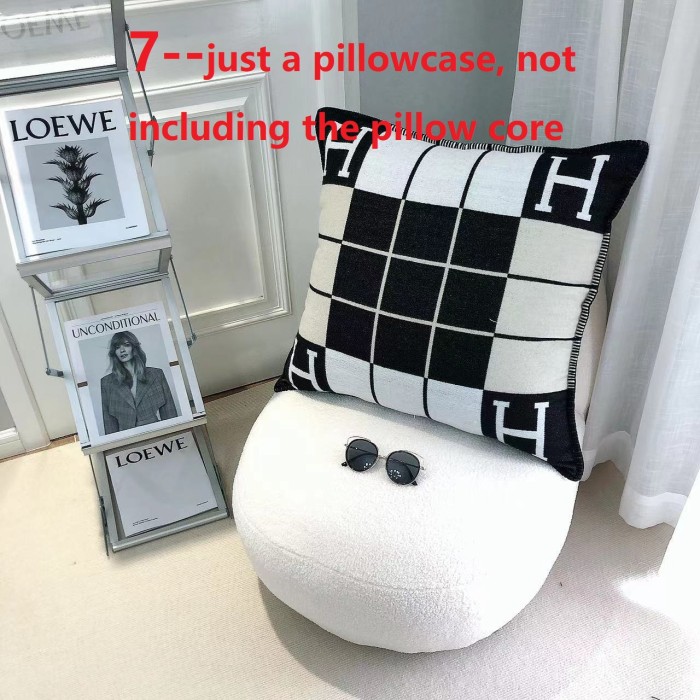 Wool blanket size 140-175cm--weight 800g,  pillowcase not including the pillow core ,size 45*45cm--weight 175g, SF55-1-12