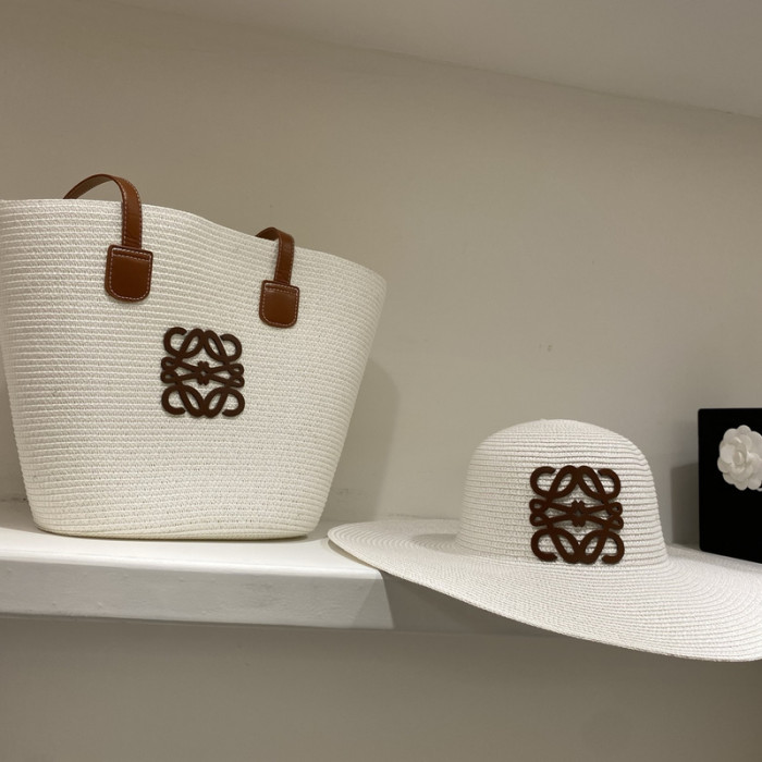 Fashion Tassel hat 🏖️➕ straw bag ⛱️ set  ,no box. HX40-20-23