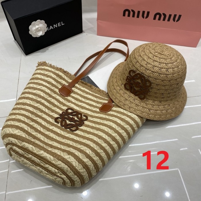 Fashion hat 🏖️➕ straw bag ⛱️ set  ,no box. HX40-12-14