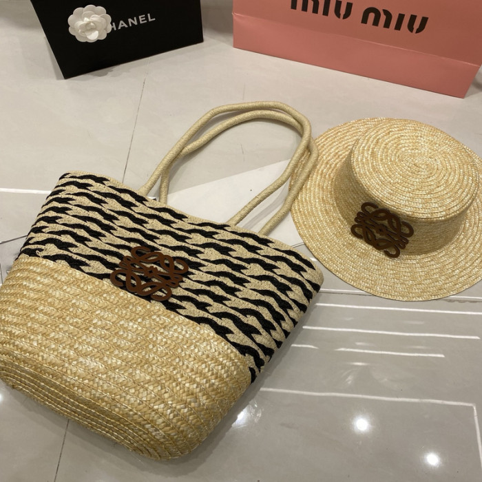 Fashion hat 🏖️➕ straw bag ⛱️ set  ,no box. HX40-7-11