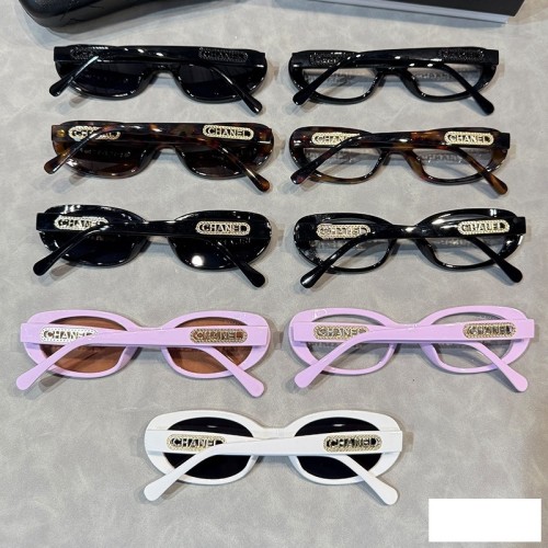 Blue light blocking sunglasses with the box and case ,G25-1448-1456