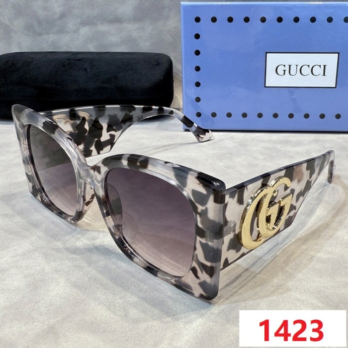 Blue light blocking sunglasses with the box and case ,G25-1419-1425
