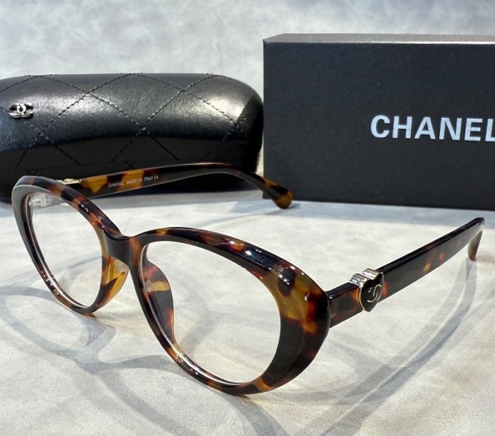 Blue light blocking sunglasses with the box and case ,G25-1554-1562