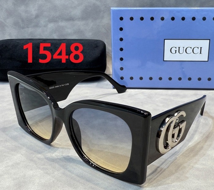 Blue light blocking sunglasses with the box and case ,G25-1547-1553