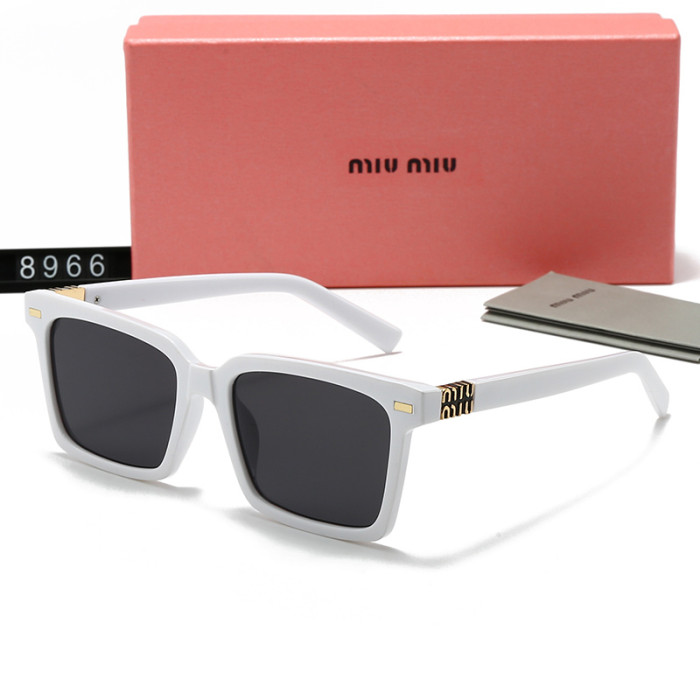 Blue light blocking sunglasses with the box and case ,G25-1648-1655