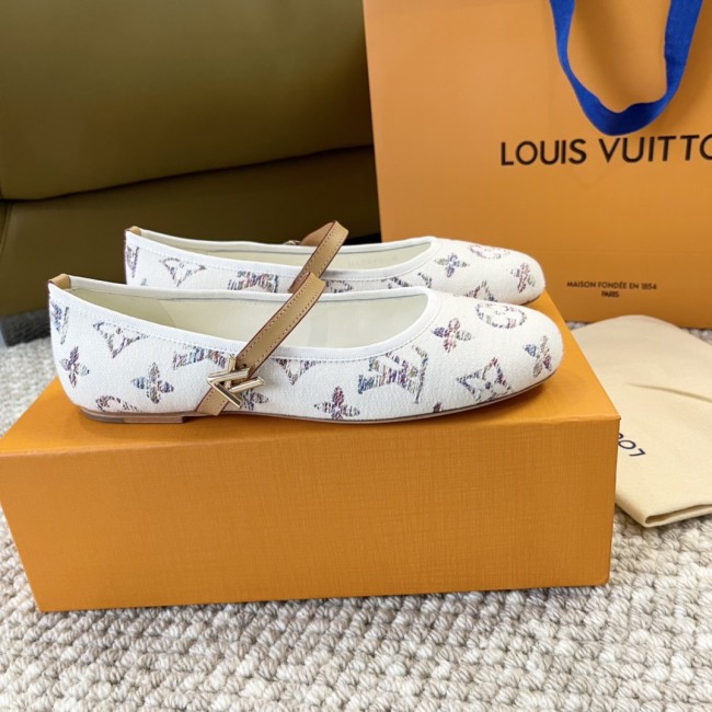 Women flat shoes,  size 34-42, SS50-221