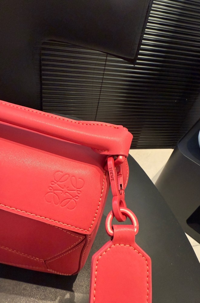 Split leather bag ,4A , size 24*16cm,no box,  B88-177-183