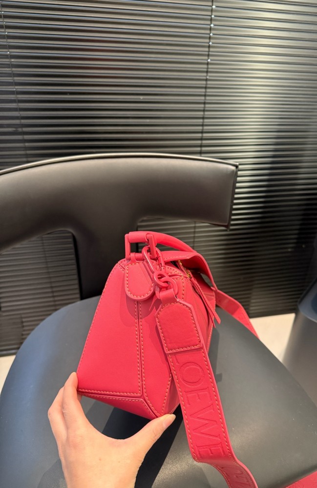 Split leather bag ,4A , size 24*16cm,no box,  B88-177-183