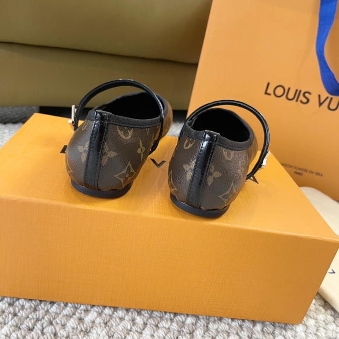 Women flat shoes,  size 34-42, SS50-223