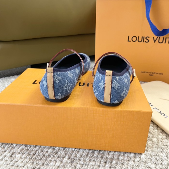 Women flat shoes,  size 34-42, SS50-222