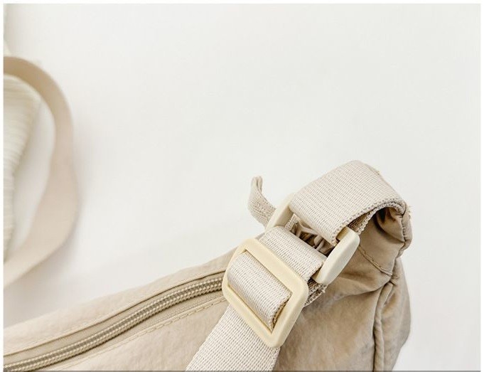 Waist bag, sports yoga bag, crossbody bag, velvet material. size: 33*17cm, shoulder strap length: 115cm.B15-38-45